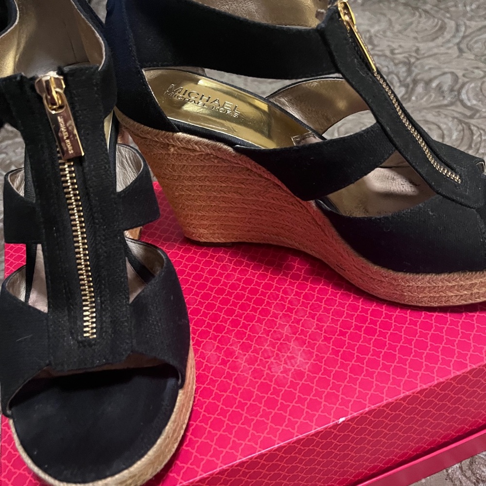Michael Kors Berkeley Espadrilles - Picture 2 of 5